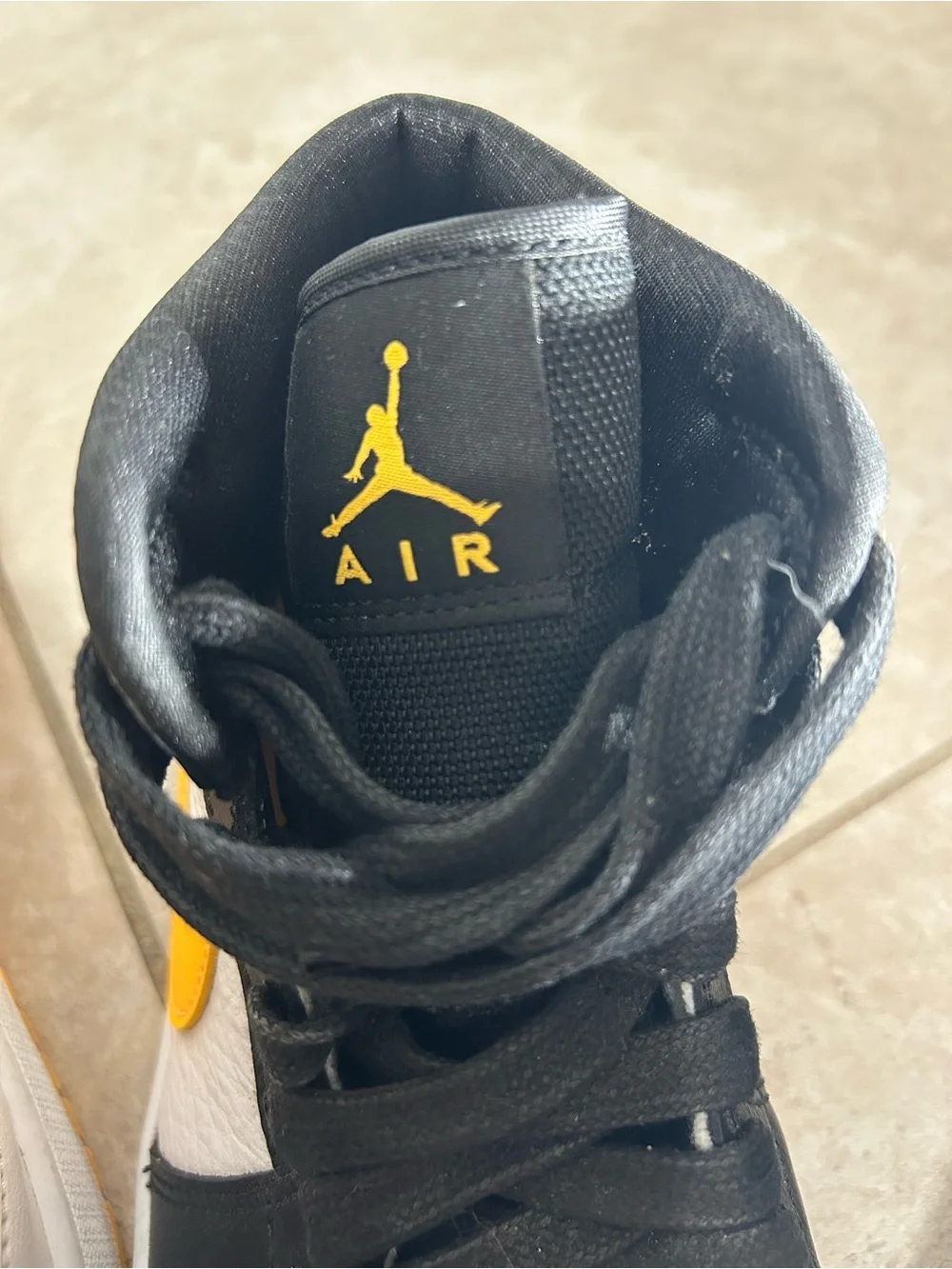 Nike Air Jordan size 7 Mid-Top Sneakers in Black/White/Yellow excellent